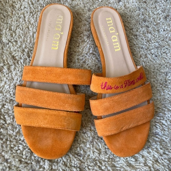 Ma’am Women’s CJ Sandals This is a Mom’s World Slides Size 8 in Orange - Picture 3 of 6